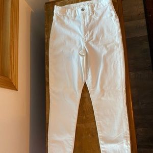 American Eagle - Next Level Stretch White Jegging